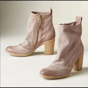 NWOT Miz Mooz Sundance Maggie Suede Perforated Bootie